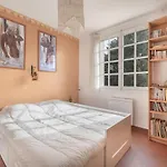 Hébergement de vacances à à 100m De La *