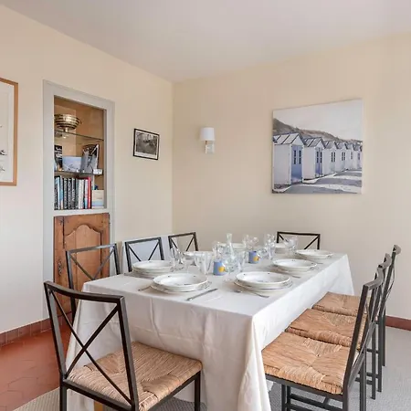 Holiday home A A 100m De La Pornic